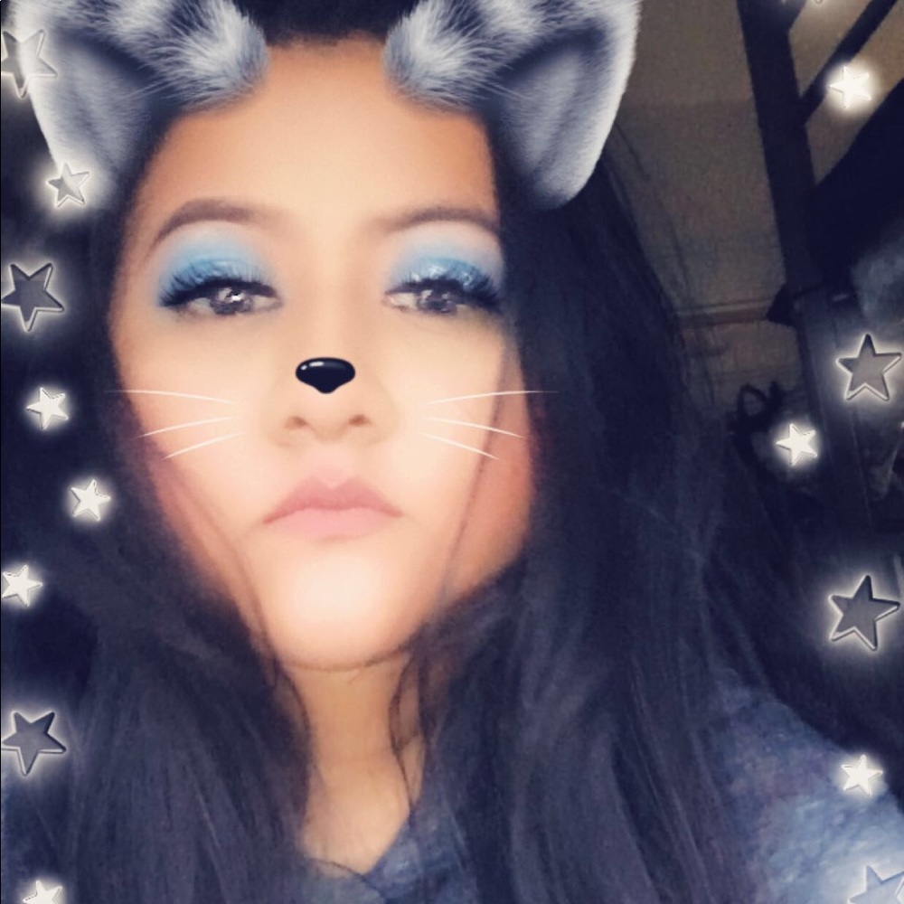 Meet your Posher, Erika